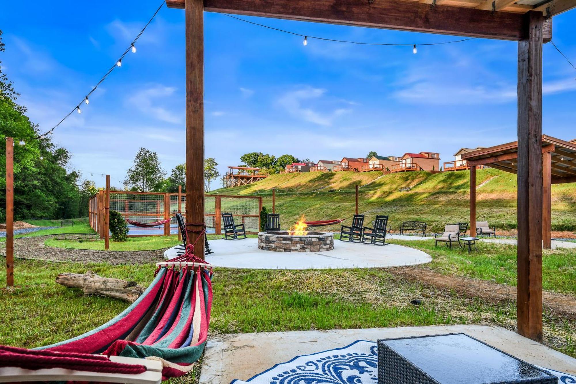 Sojourn Lodging Sevierville Kültér fotó